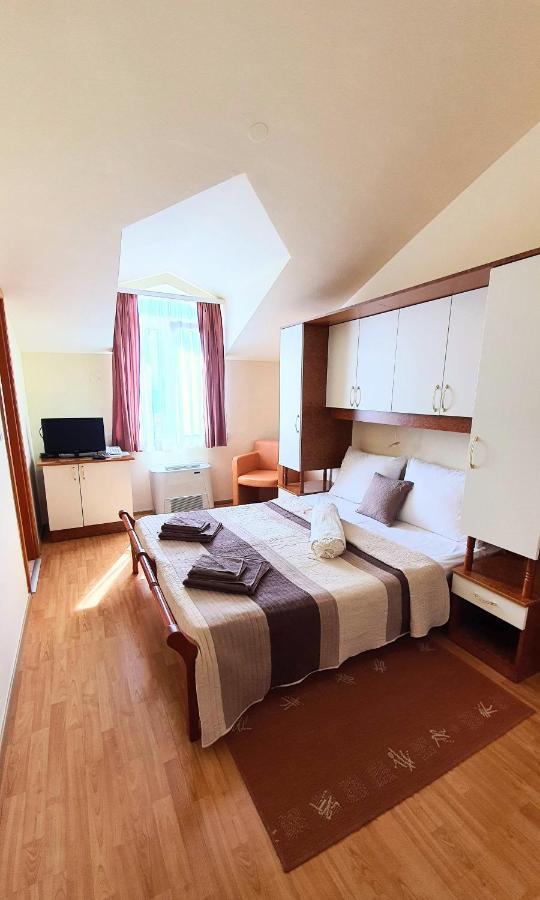 Villa Palcic Новаля Екстер'єр фото